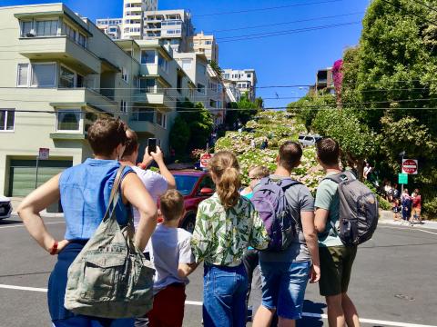 Photo : Lombard Street en famille, San Francisco visite en petit groupe et en français