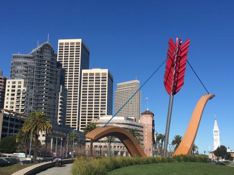 [Photo : Downtown San Francisco] 